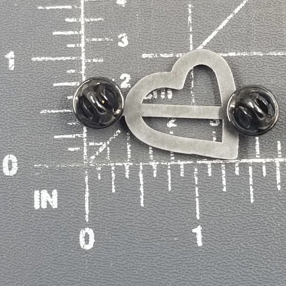 Just Cavalli by Roberto Cavalli Open Heart Arrow Rhinestone Silver Tone Pin - Picture 4 of 5